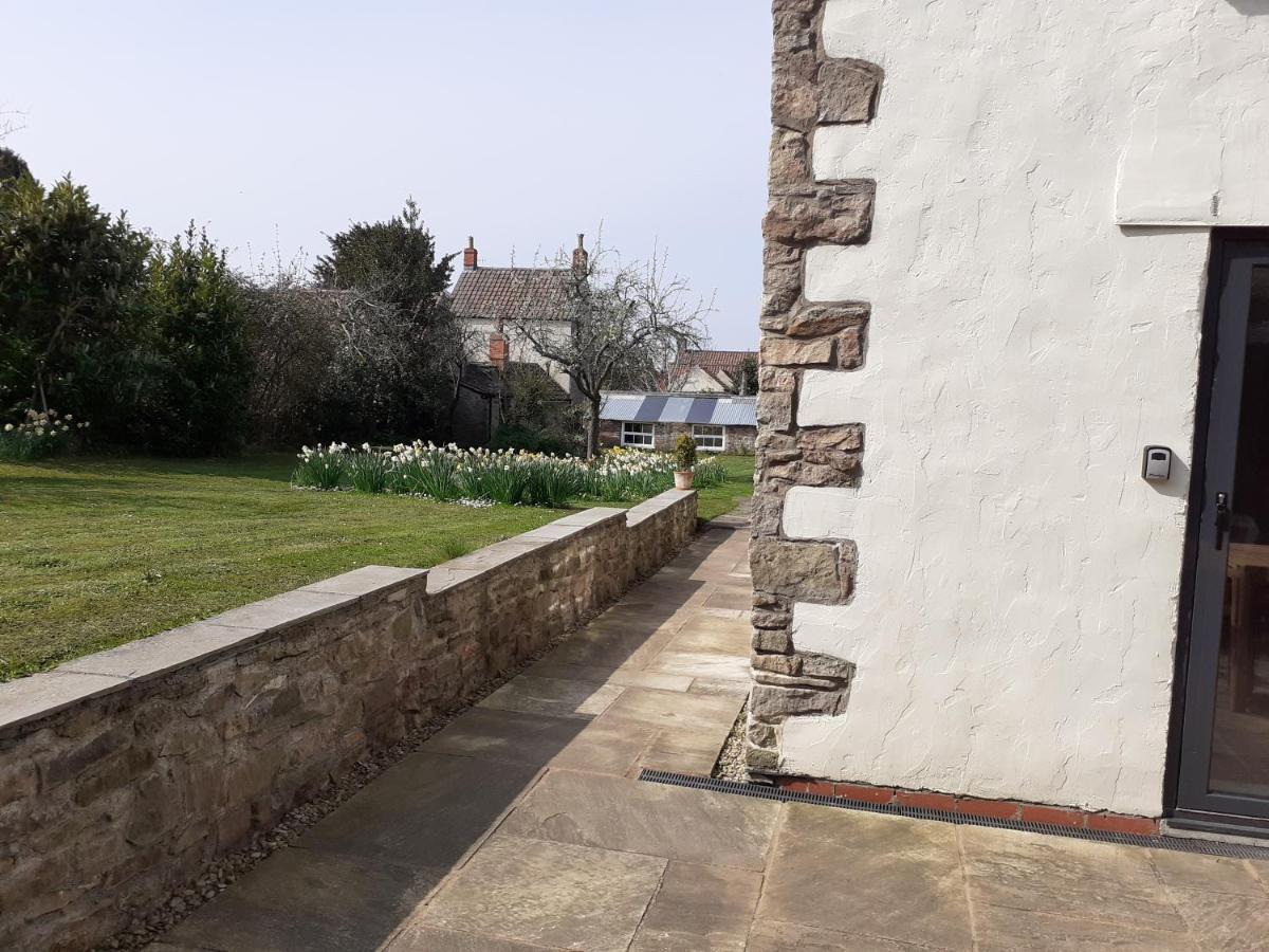 Characterful Cottage Adjacent To An Orchard Brockley المظهر الخارجي الصورة